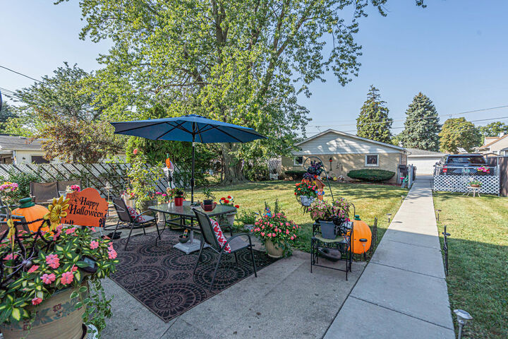 Property Photo:  4348 Ruby Street  IL 60176