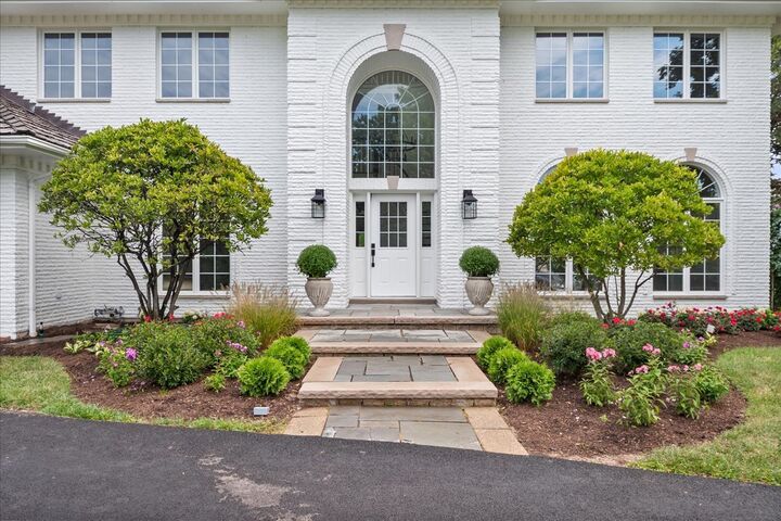 Property Photo:  1953 Keats Court  IL 60035 