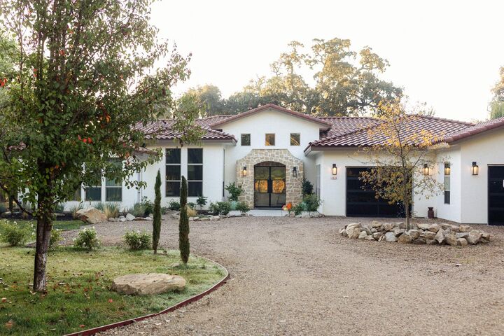 Property Photo: 1316 Trails Way CA 95357