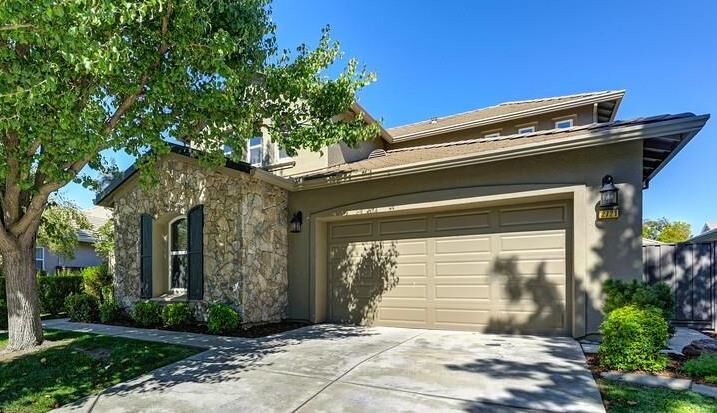 Property Photo:  2721 Aspen Valley Lane  CA 95835 