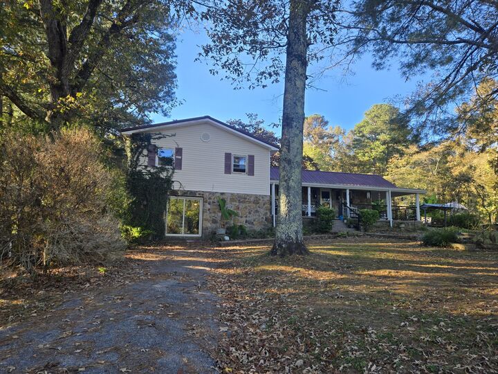 Property Photo:  75 Travis St  TN 37387 