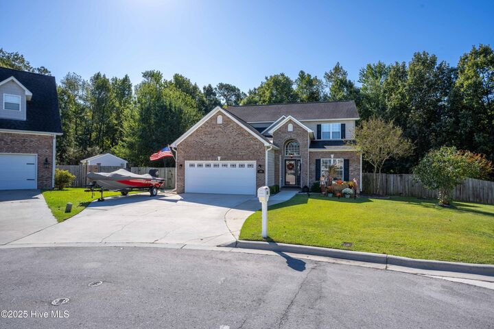 Property Photo:  104 Highwood Court  NC 28546 