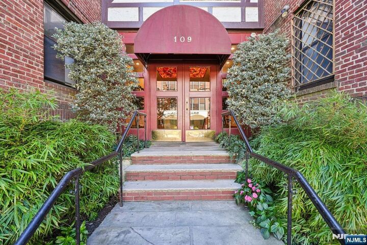 109 Grand Avenue 4A  Englewood NJ 07631 photo