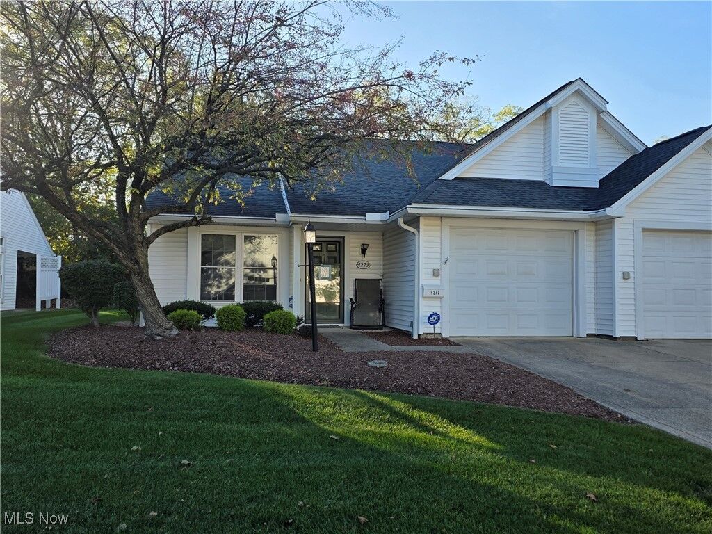 Property Photo: 4273 Settlers Way OH 44212