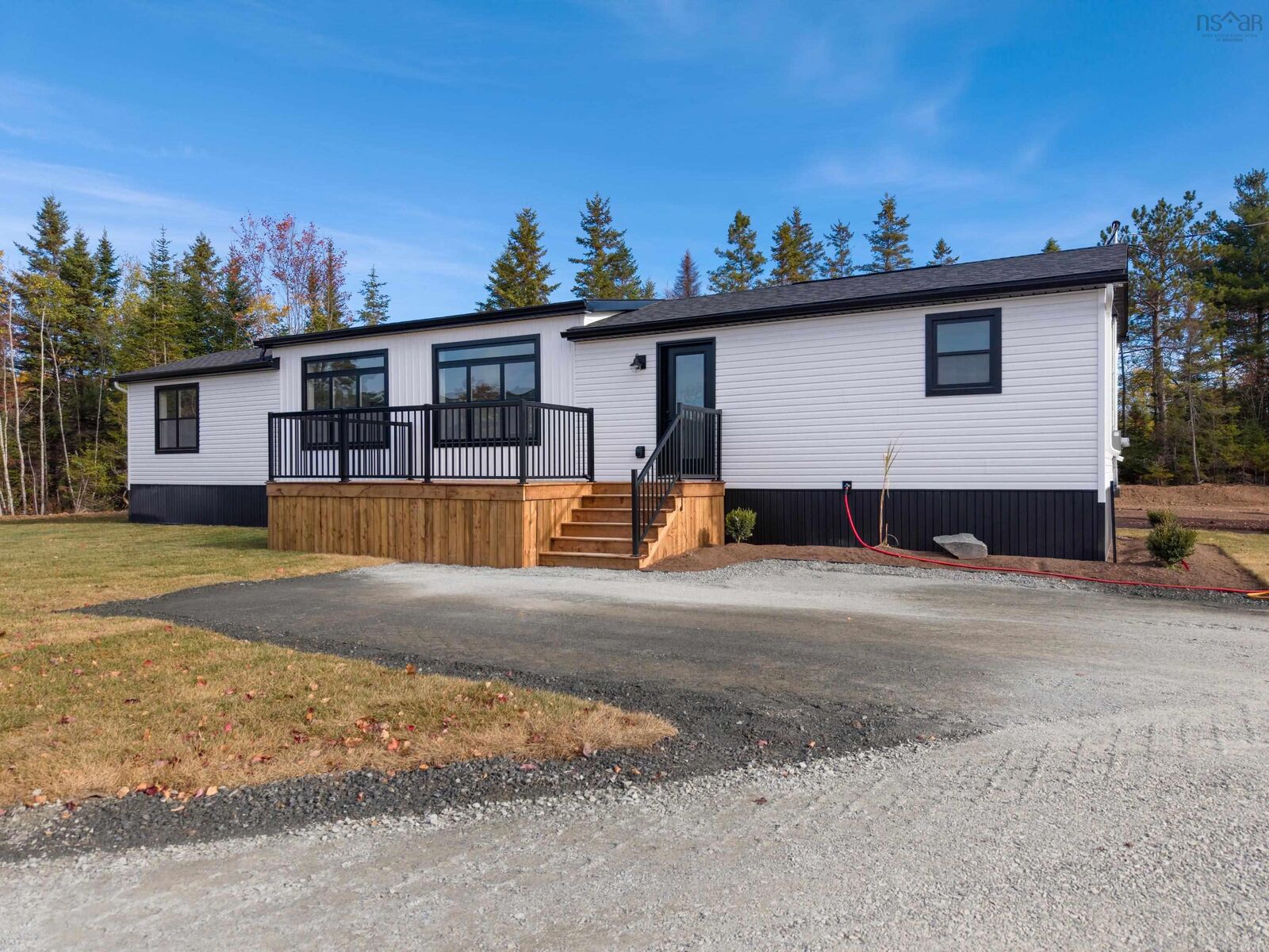 Property Photo: 6 Pebble Lane NS B0N 2J0