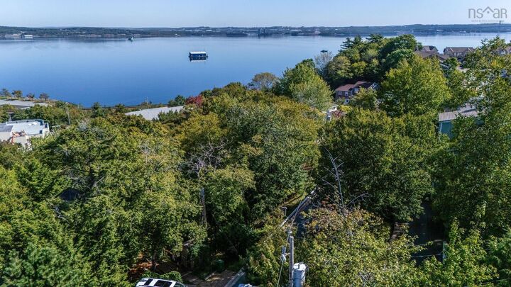 Property Photo:  5 Dickson Avenue  NS B3M 2W4 