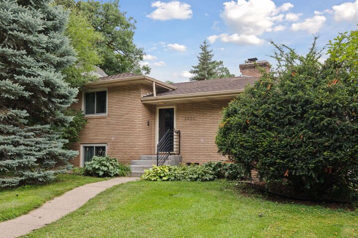 Property Photo:  2420 Como Avenue  MN 55108