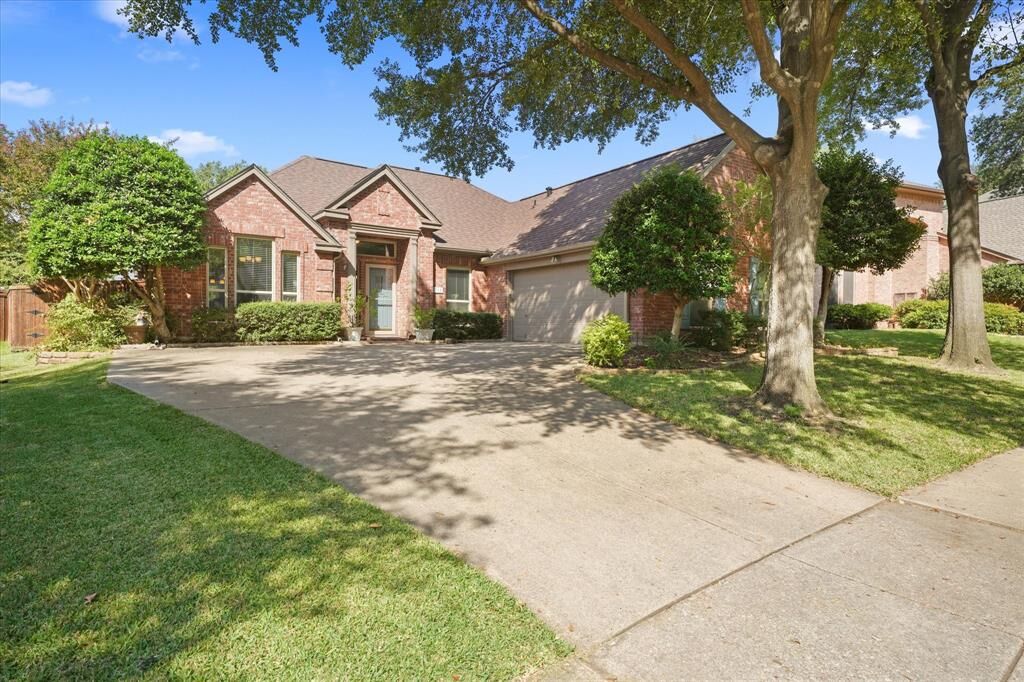 Photo de la propriété:  2713 Lakehollow Lane  TX 75028 