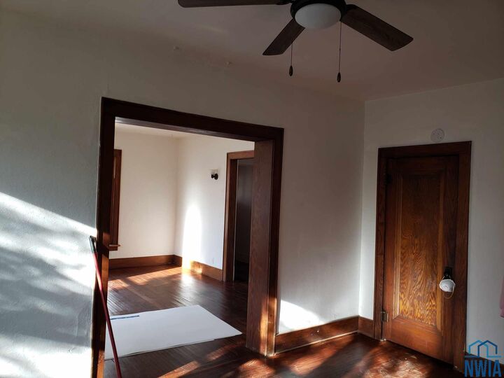 Property Photo:  2110 Douglas St  IA 51104 
