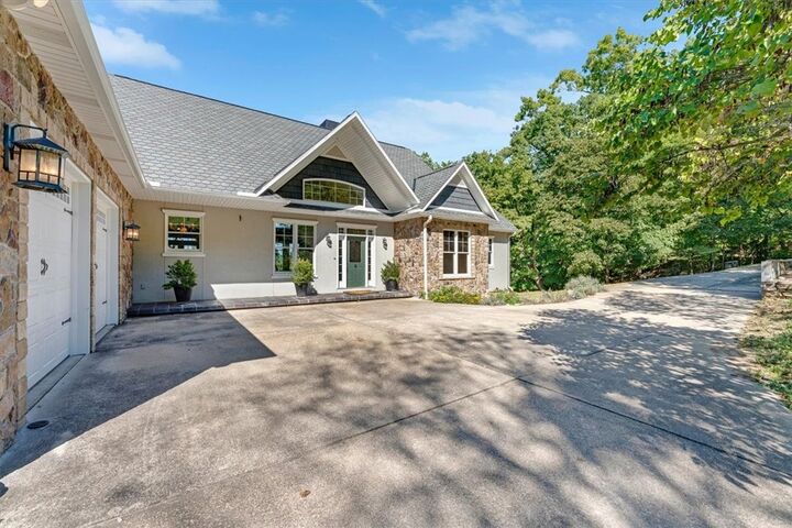 Property Photo:  1007 S Bayshore Drive  AR 72631 