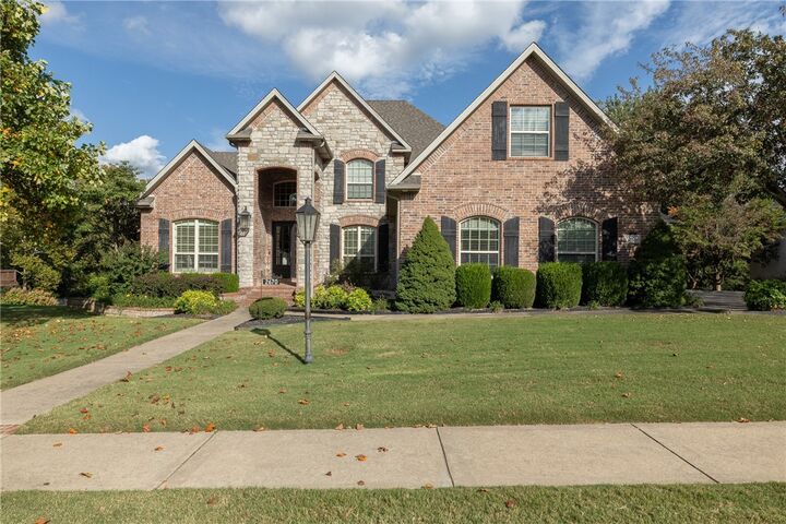 Property Photo:  2670 N Candlewood Drive  AR 72703