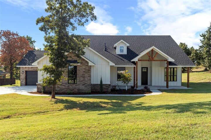 2973 Twisted Oak Drive  Guthrie OK 73044 photo