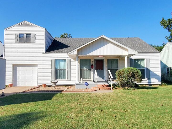 2202 W Maine Avenue  Enid OK 73703-5322 photo