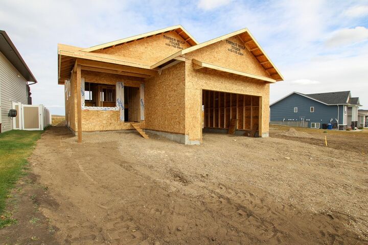 4782 Aspen Lakes Boulevard  Blackfalds AB T4M 0M8 photo