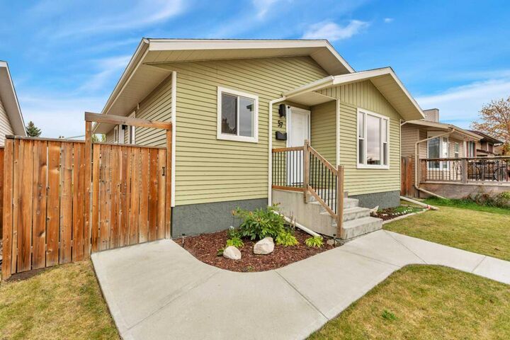 Property Photo: 57 Erickson Drive AB T4R 1X8