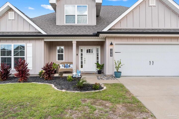 Property Photo:  1929 Refuge Cir  FL 32563 