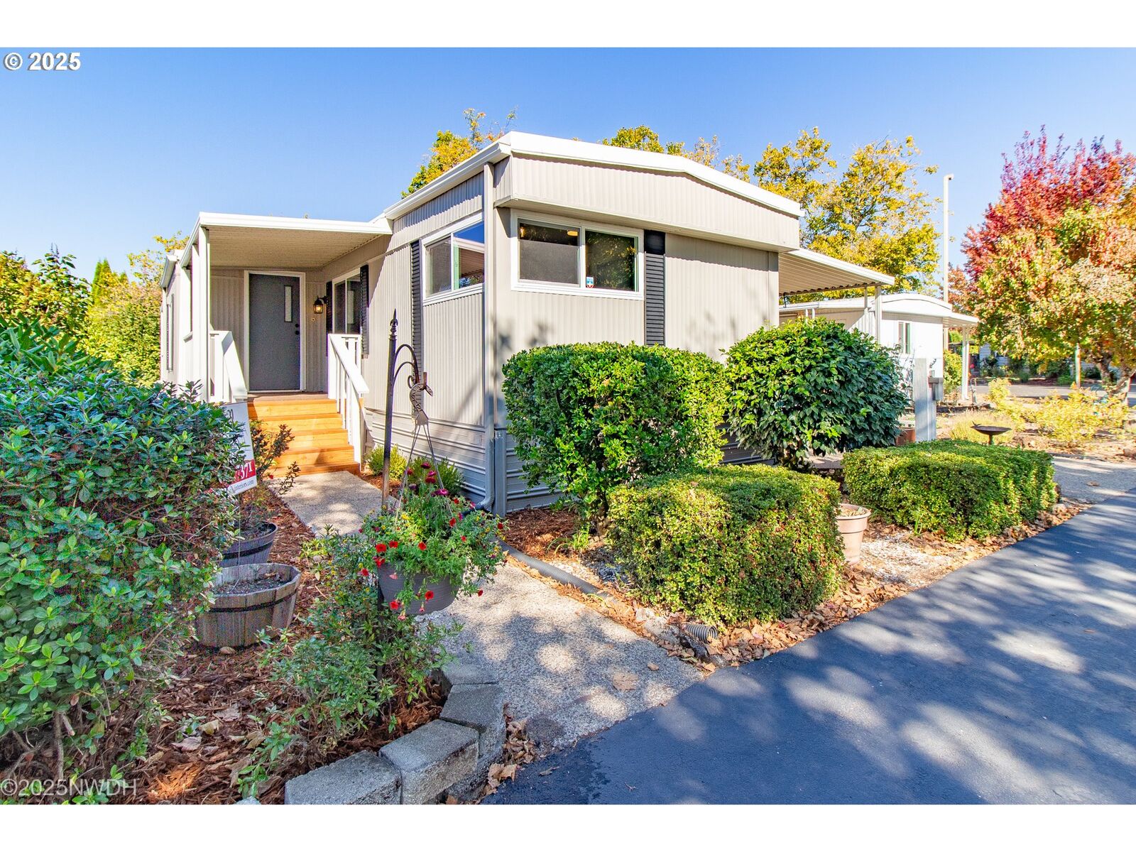 Property Photo: 4800 Barger Dr 80 OR 97402