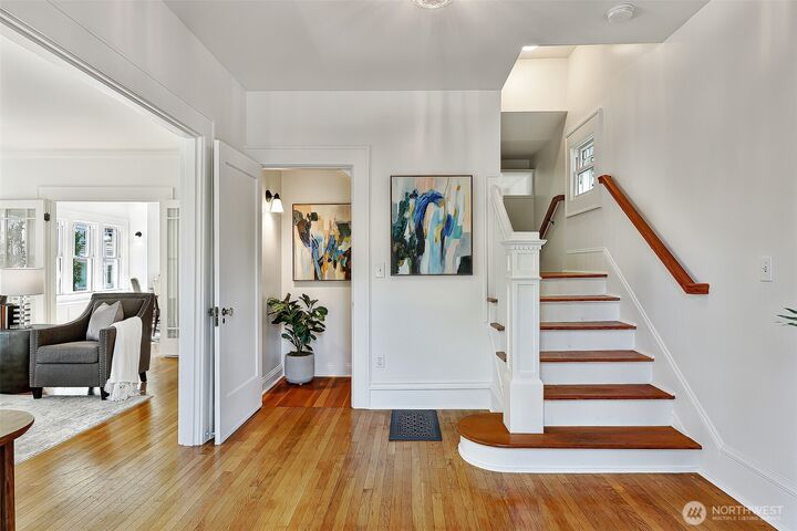 Property Photo:  903  32nd Avenue  WA 98122 