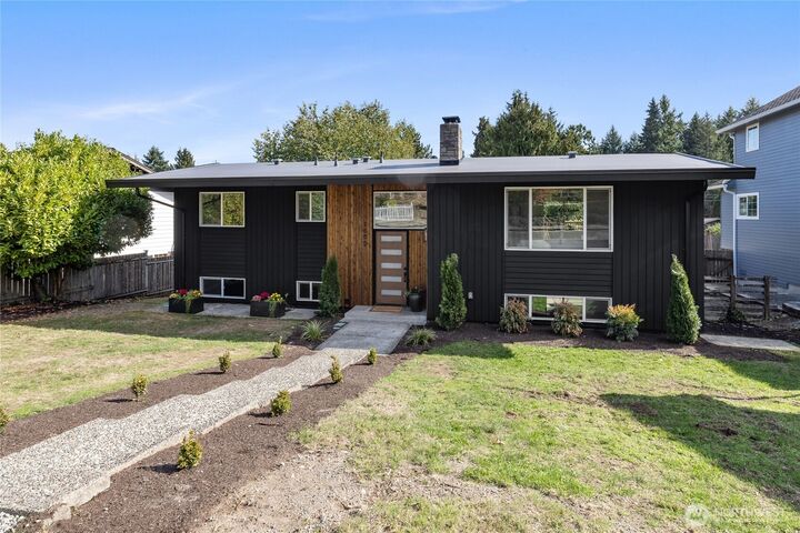 Property Photo:  1605 S Highland Avenue  WA 98465 