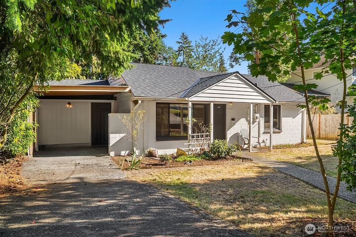 Property Photo: 23103 52nd Avenue W WA 98043