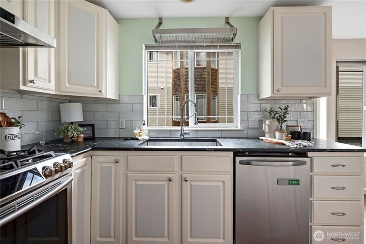 Property Photo: 5731 186th Place SW A WA 98037