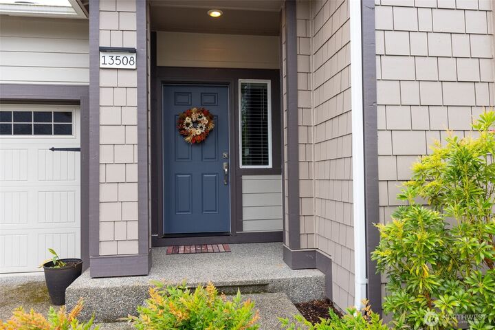 Property Photo:  13508  327th Court SE  WA 98294 