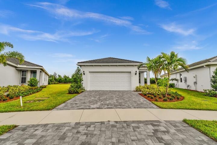 Property Photo:  1133 Haven Circle  FL 32960 