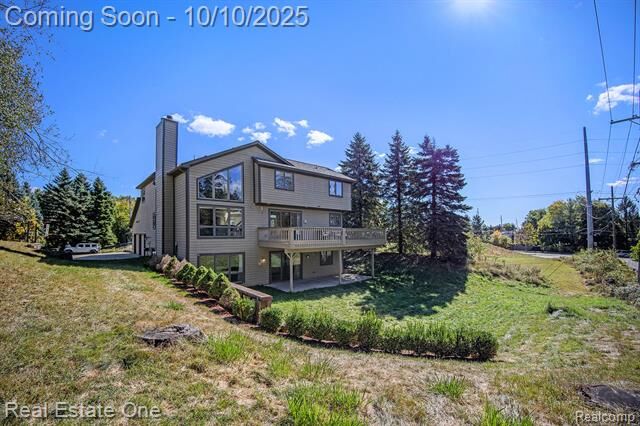 Property Photo: 1083 N Livernois Road MI 48306