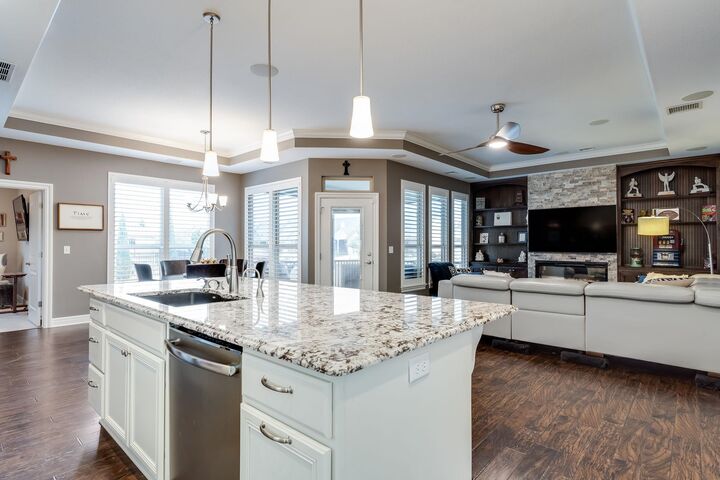 Property Photo: 3995 N Solano Ct KS 67205