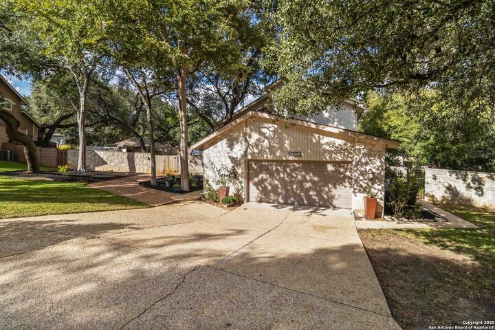 Property Photo: 327 Twisted Wood TX 78216