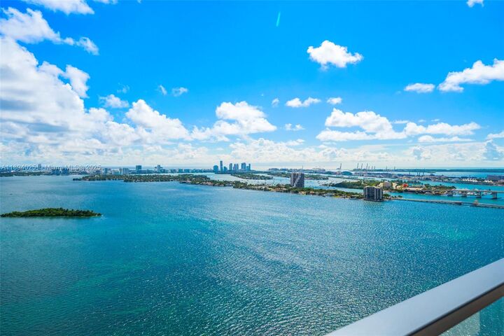 Property Photo:  788 NE 23rd St 3301  FL 33137 