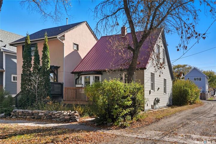 112 3rd Street  Saskatoon SK S7H 1L1 photo