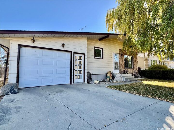328 7th Street  Humboldt SK S0K 2A0 photo