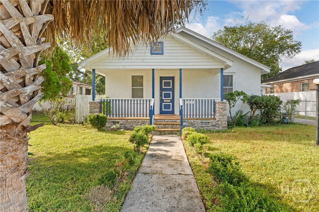 Property Photo: 1117 W 41st Street GA 31415