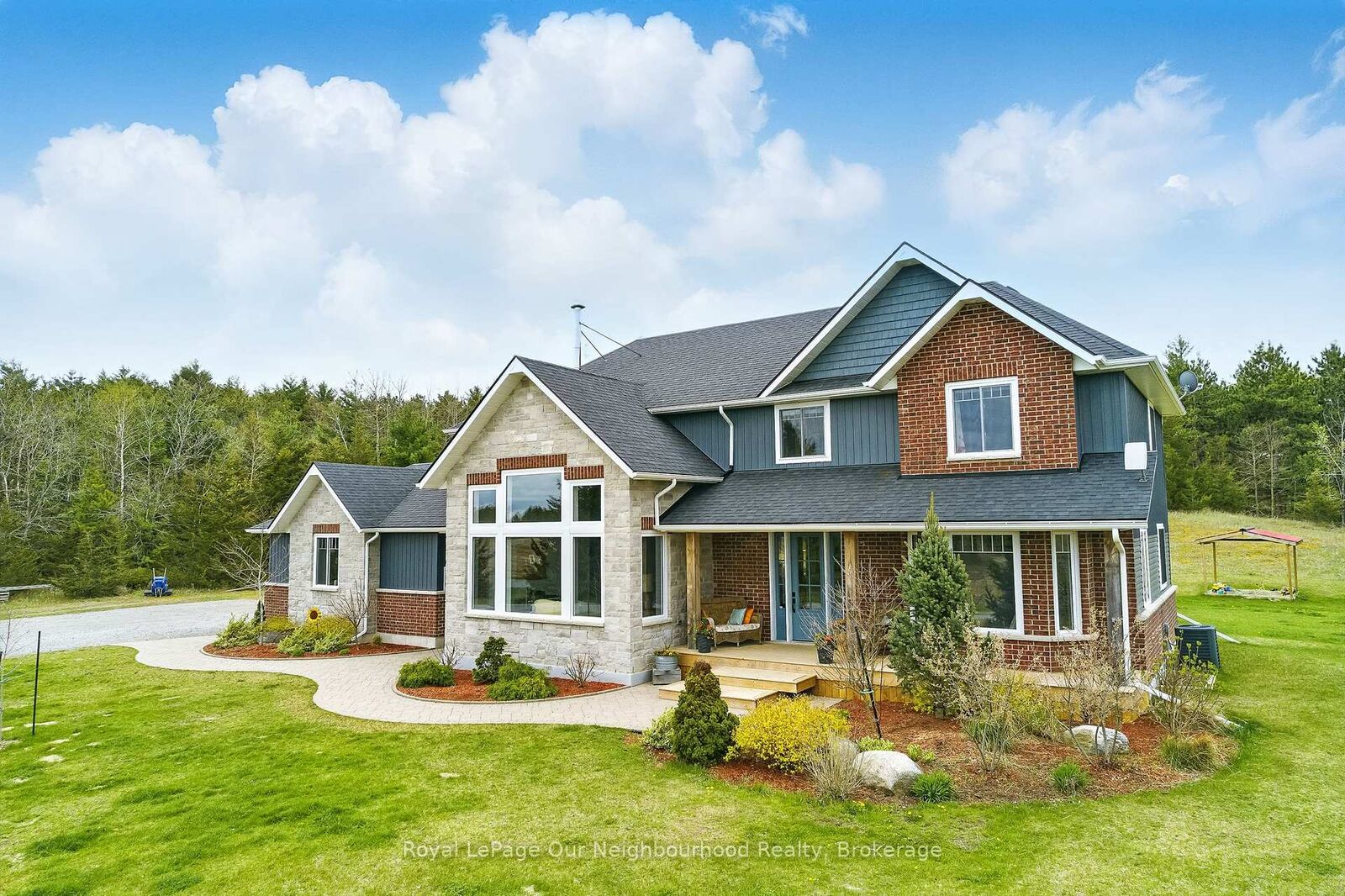 Property Photo:  37 Hansen Street  ON K0K 1H0 
