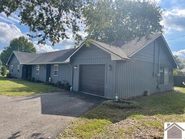 Property Photo: 135 A &Amp B Albany St KY 42003