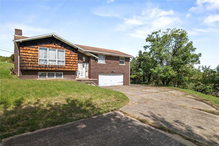 26 Petrak St  Charleroi PA 15022 photo