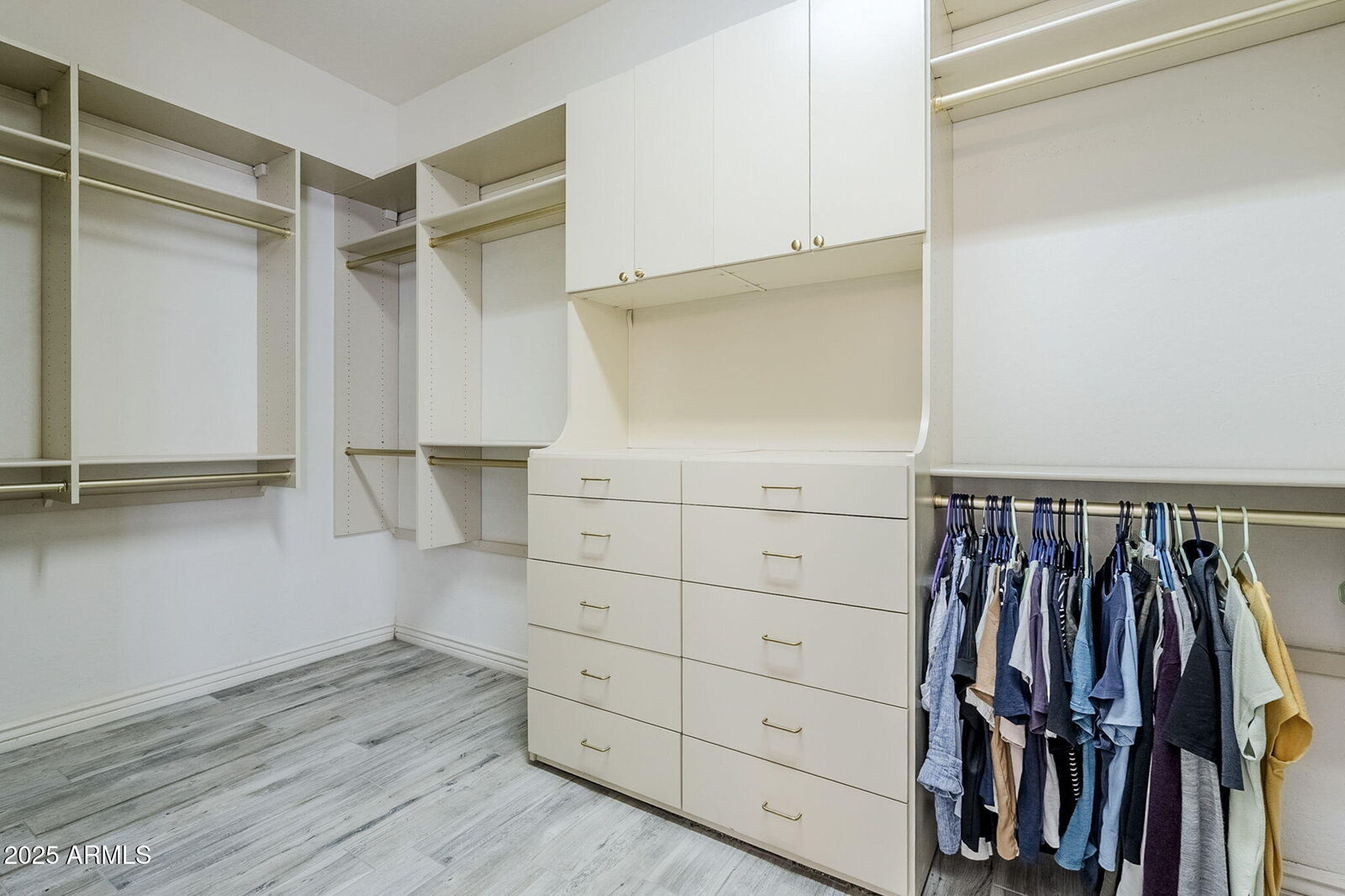 Property Photo:  1858 E Coconino Drive  AZ 85249 