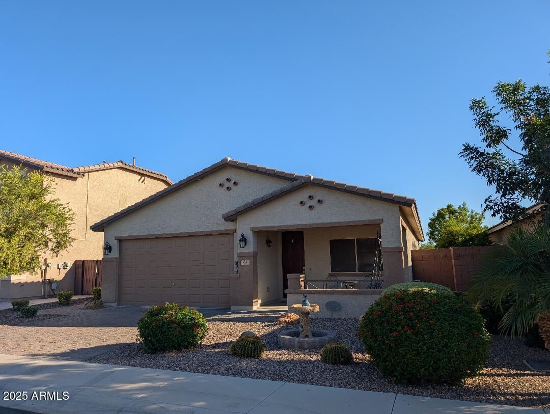 Property Photo: 859 W Sisso Tree Avenue AZ 85140