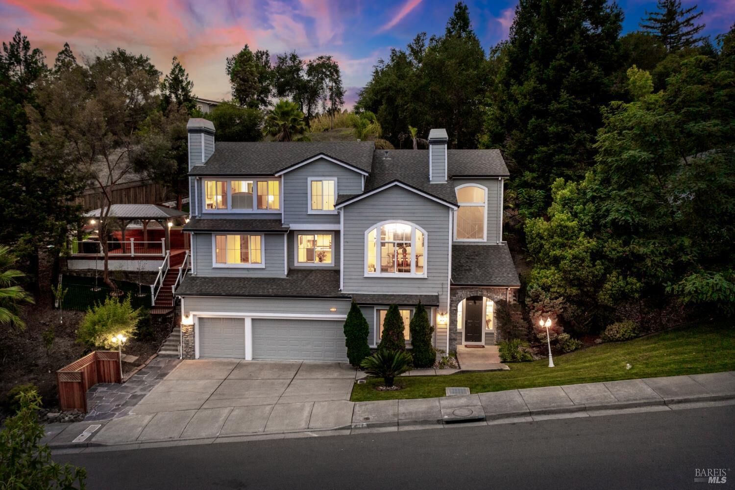 Property Photo:  3428 Lake Park Court  CA 95403 