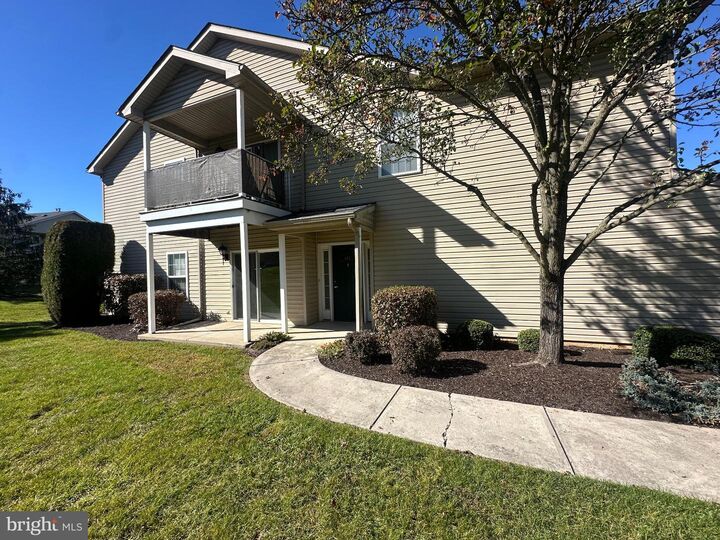 Property Photo: 141 Oriole Court PA 17036