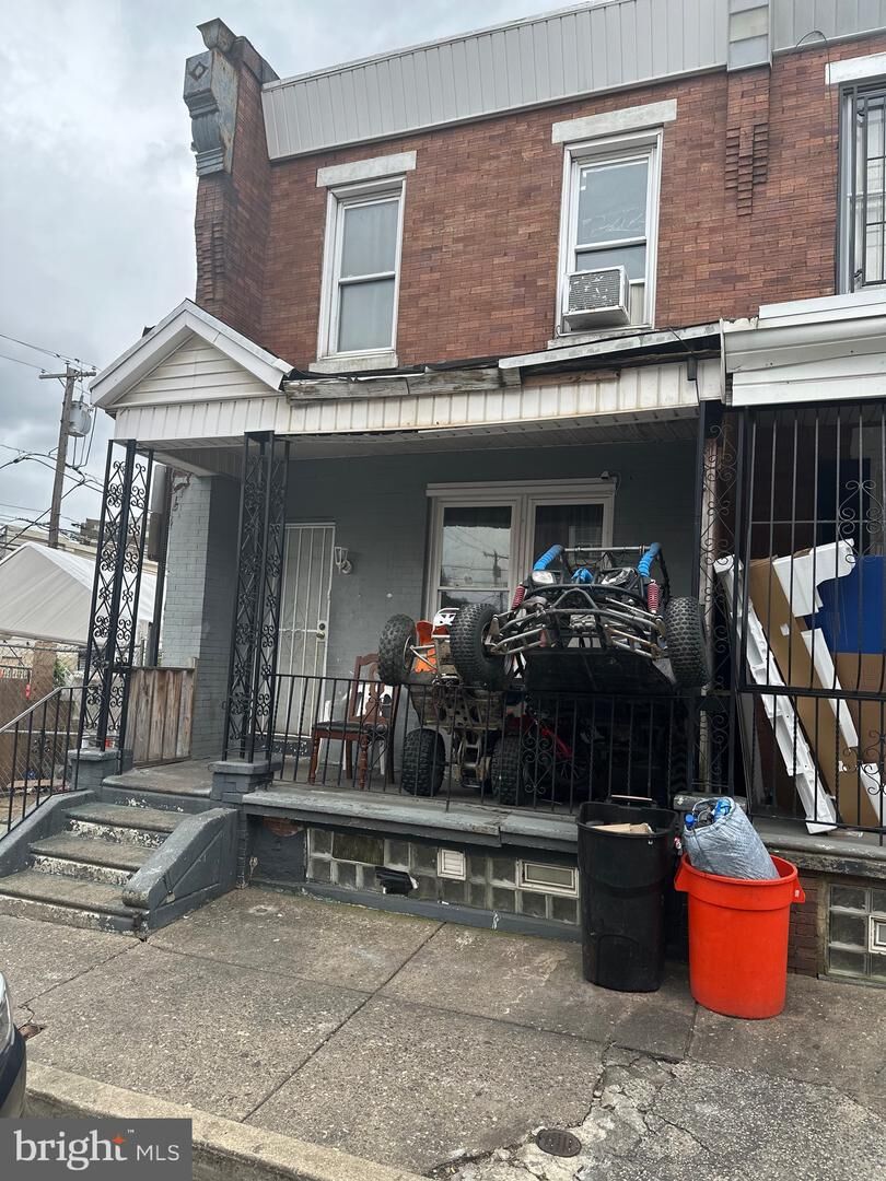 Property Photo: 762 E Madison Street PA 19134
