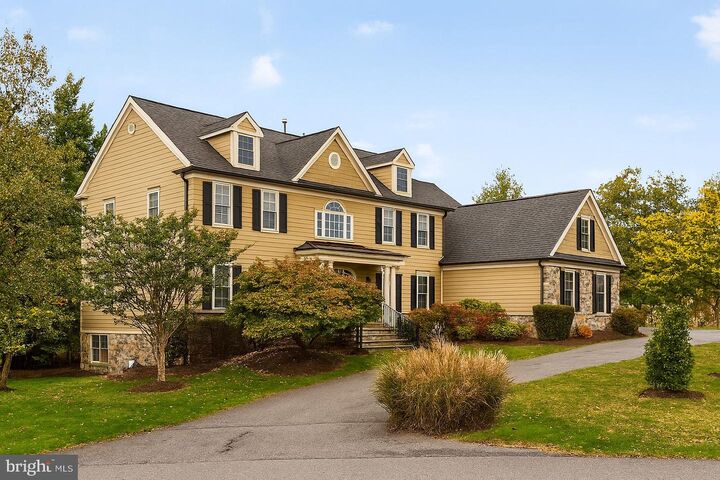 9914 Woodford  Potomac MD 20854 photo