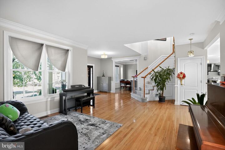 Property Photo: 11 Rolling Glen Court NJ 08054