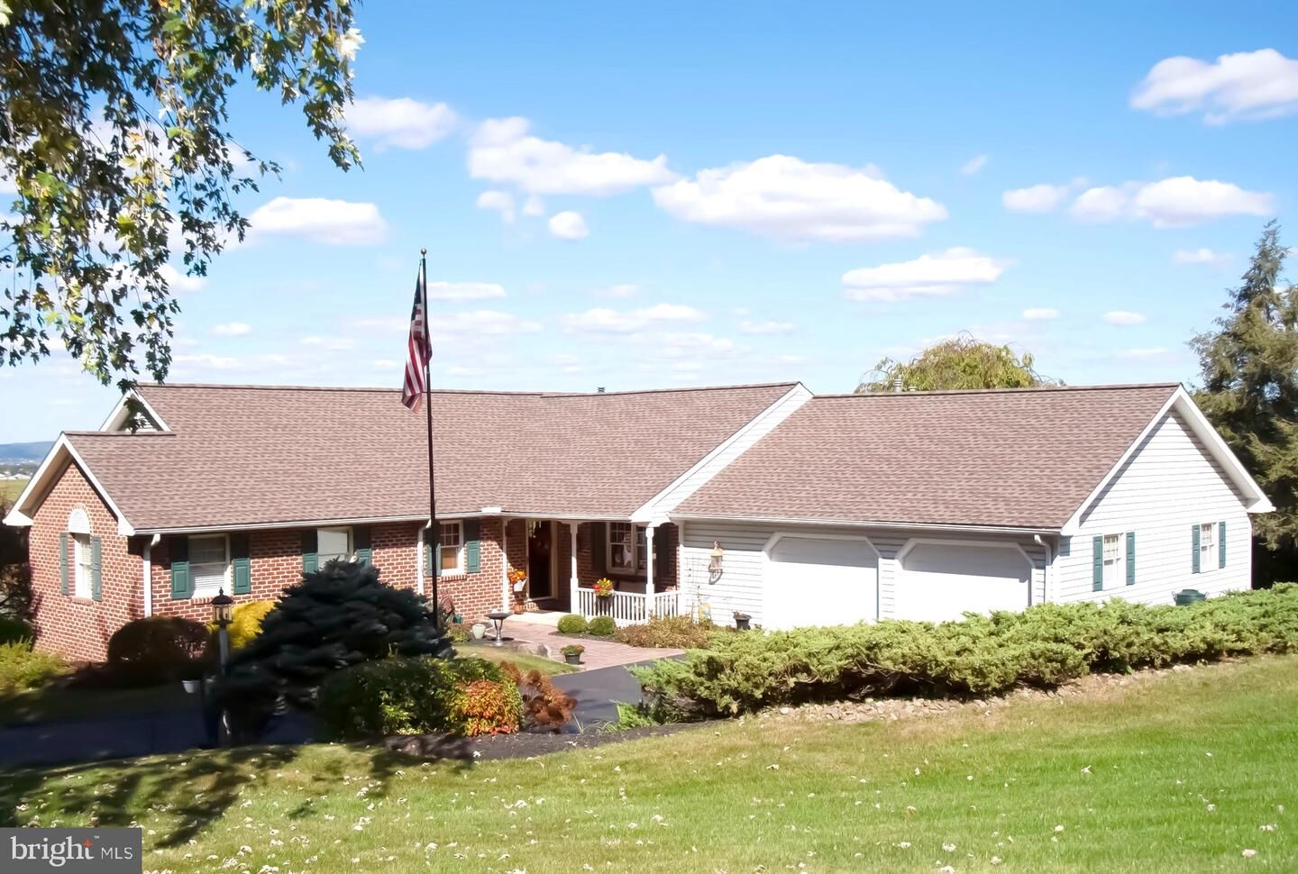 Property Photo:  1145 Brownstone Ridge  PA 17557 