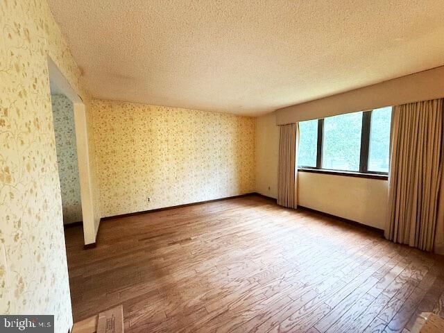 Property Photo: 1 Teaberry Court NJ 08037