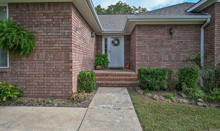 Property Photo: 1101 Redbud Drive AR 71953