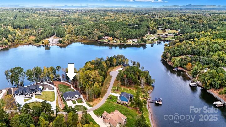 Property Photo: 5764 Lake Pointe Drive NC 28630