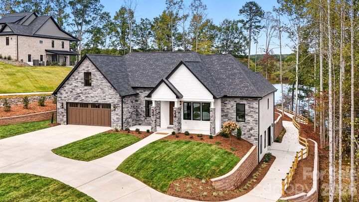 Property Photo:  5764 Lake Pointe Drive  NC 28630 