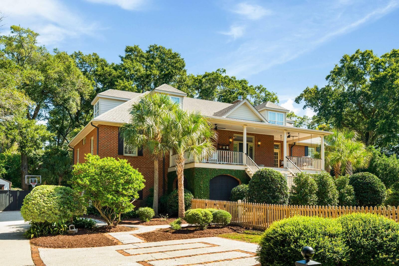 Property Photo: 520 Whilden Street SC 29464